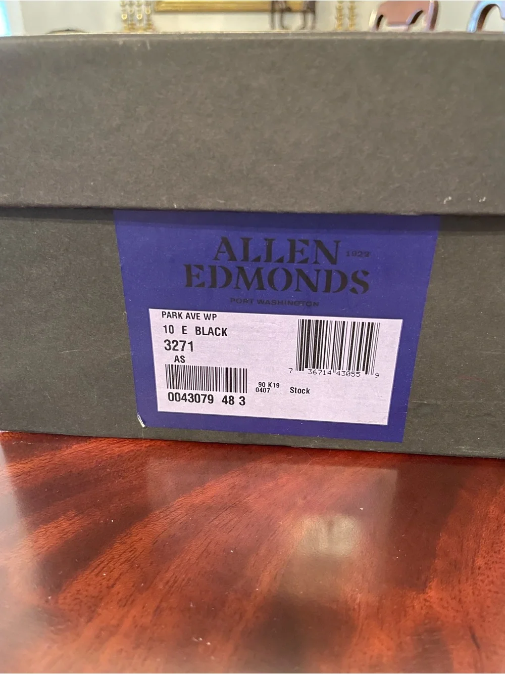 Allen Edmonds Park Avenue Black Cap Derby Shoes